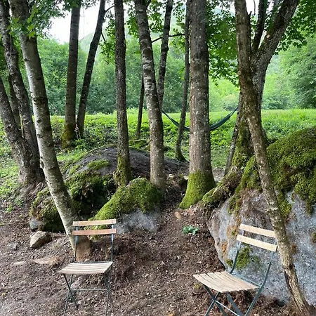 Panzió D'hotes Les D'elsa Albiez-Montrond