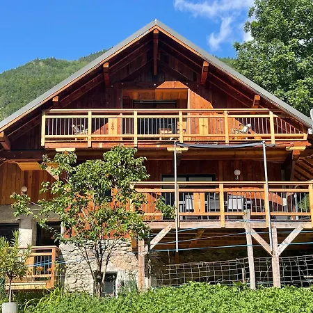 D'hotes Les D'elsa Bed & Breakfast Albiez-Montrond