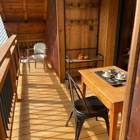 D'hotes Les D'elsa Bed & Breakfast